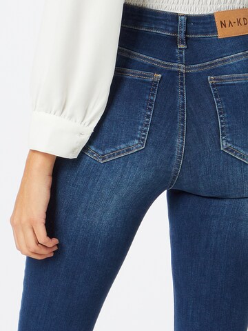 NA-KD Skinny Jeans i blå