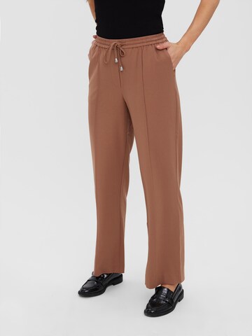 VERO MODA Regular Trousers in Brown: front