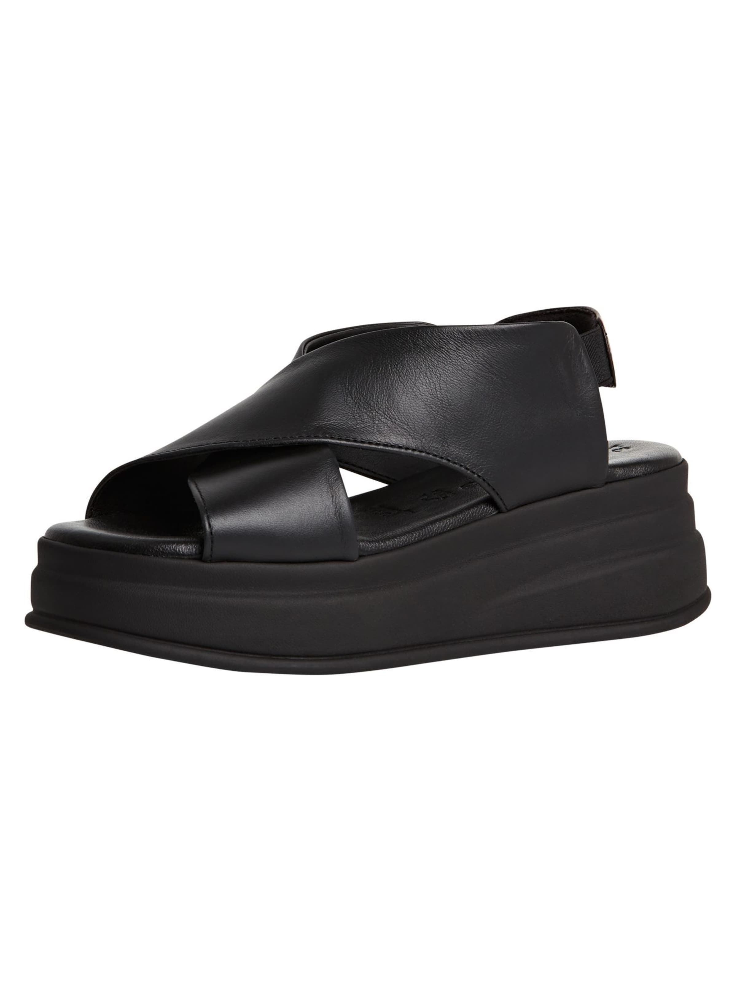 Tamaris Sandal in Black: front
