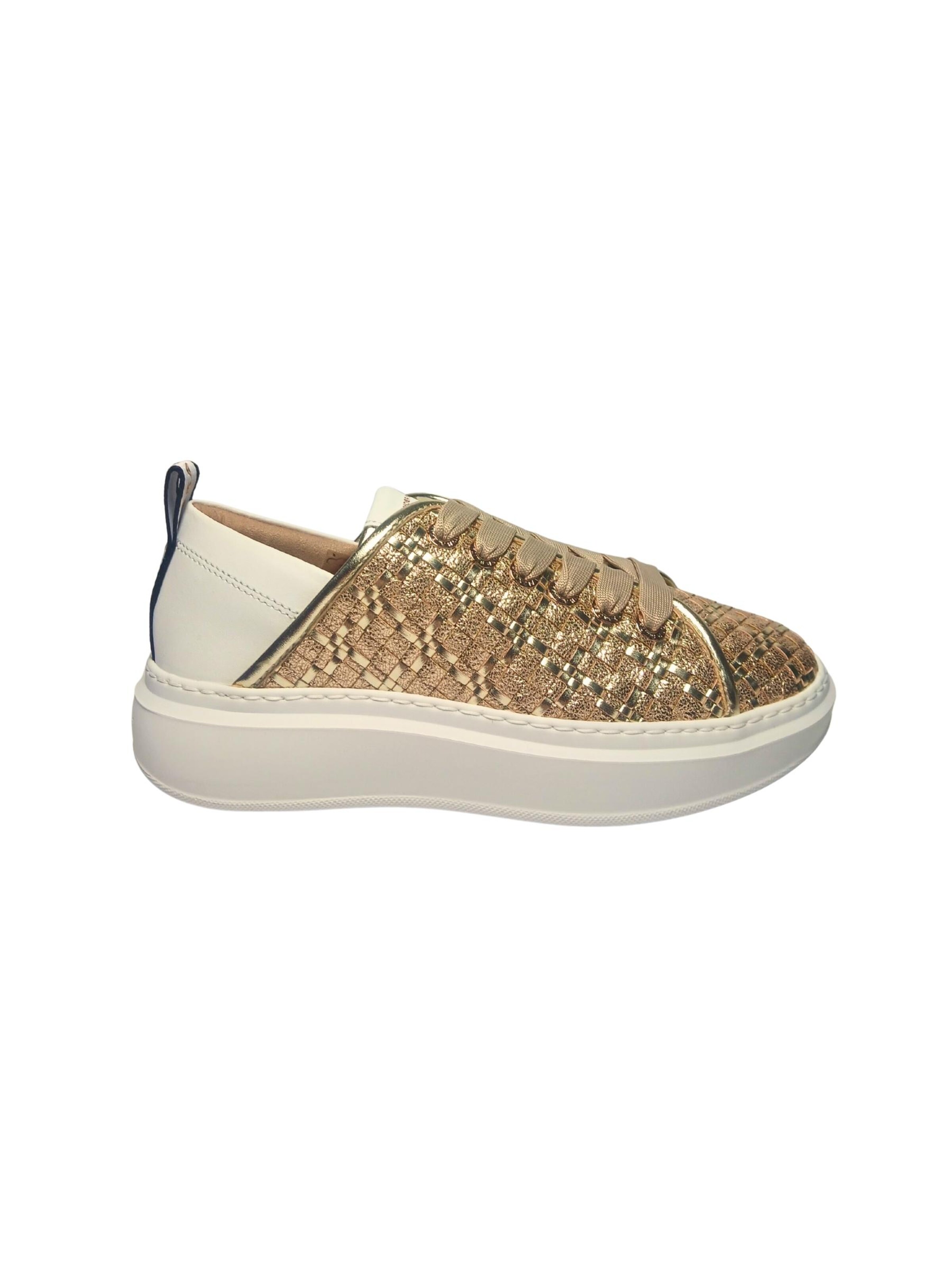 Sneaker bassa di Alexander Smith in oro: frontale