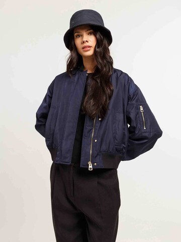 LOEVENICH Hat in Blue: front