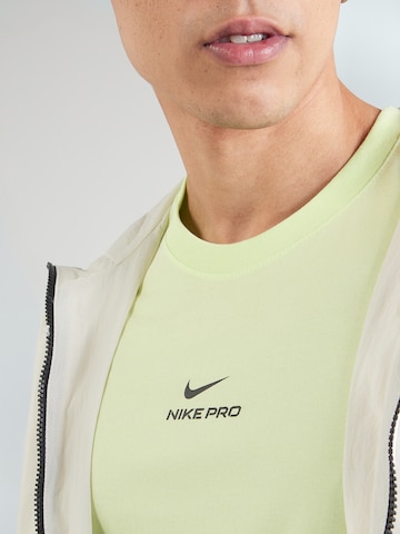 T-Shirt fonctionnel 'PRO' NIKE en jaune