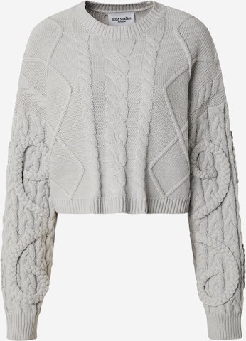 Pullover di noar studios in grigio: frontale
