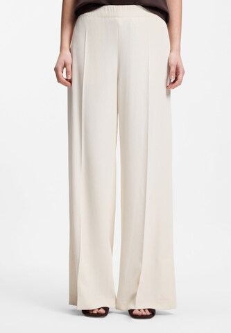 BOSS Loose fit Pleated Pants 'Tajila' in White: front