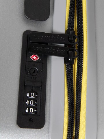 Trolley 'REFRIGIWEAR CABIN TROLLEY Valigie e Trolley' di Refrigiwear in bianco