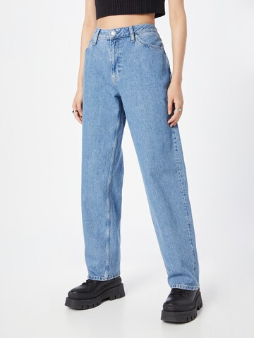 Calvin Klein Jeans Loosefit Jeans '90S' i blå: framsida