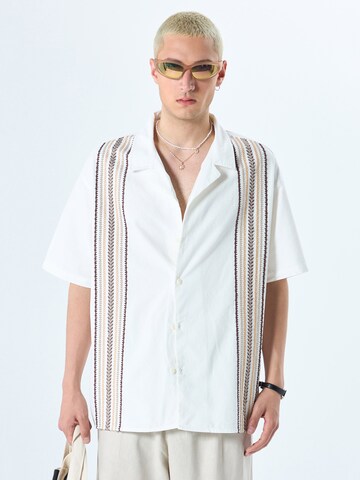 Camicia di VAMOS CLO in bianco: frontale