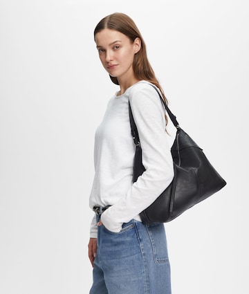 Liebeskind Berlin Shoulder bag in Black: front