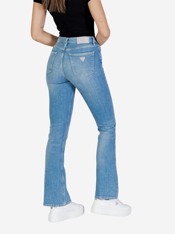 GUESS Bootcut Jeans 'SEXY FLARE W6RA0L D6882' in Blauw