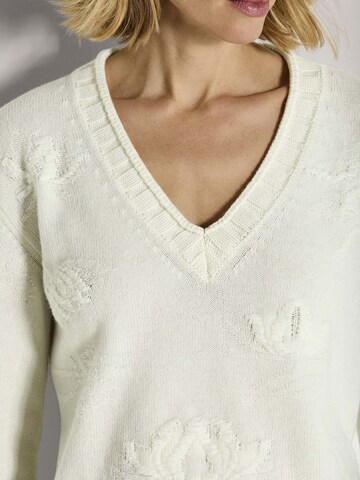 Pull-over MADELEINE en blanc