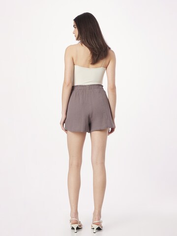 VERO MODA Loosefit Shorts 'NATALI' in Lila