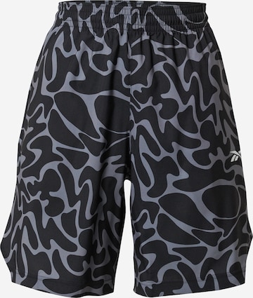 Reebok Regular Sportshorts in Schwarz: predná strana