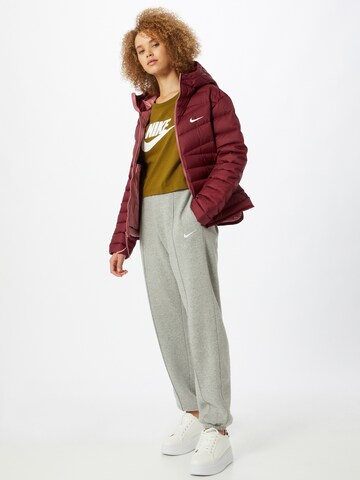 raudona Nike Sportswear Žieminė striukė