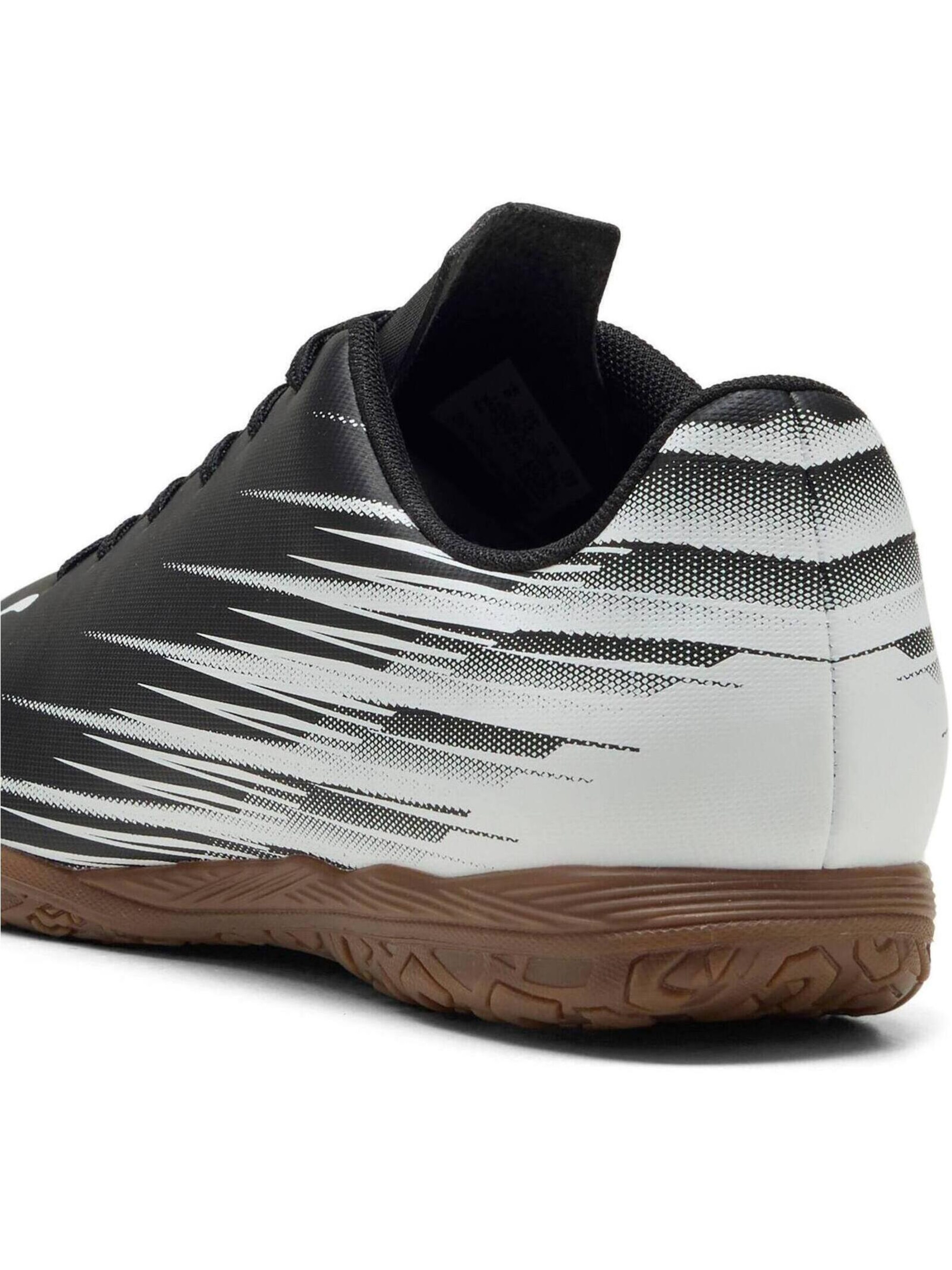 Scarpa sportiva 'Attacanto Ii It' di PUMA in nero