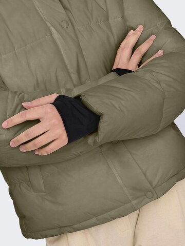 ONLY - Chaqueta de invierno 'ANN' en gris