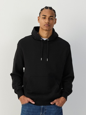 Sweat-shirt Next en noir : devant