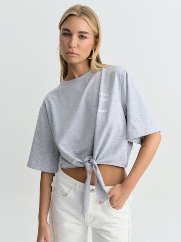 T-shirt 'Nela' FEMSSY en gris
