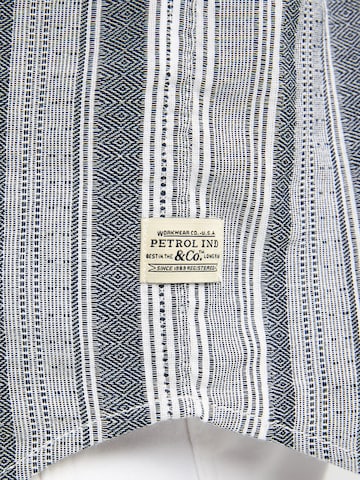 Petrol Industries Средняя посадка Рубашка в Синий