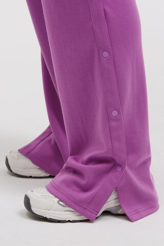 SENSES.THE LABEL Loose fit Pants in Purple