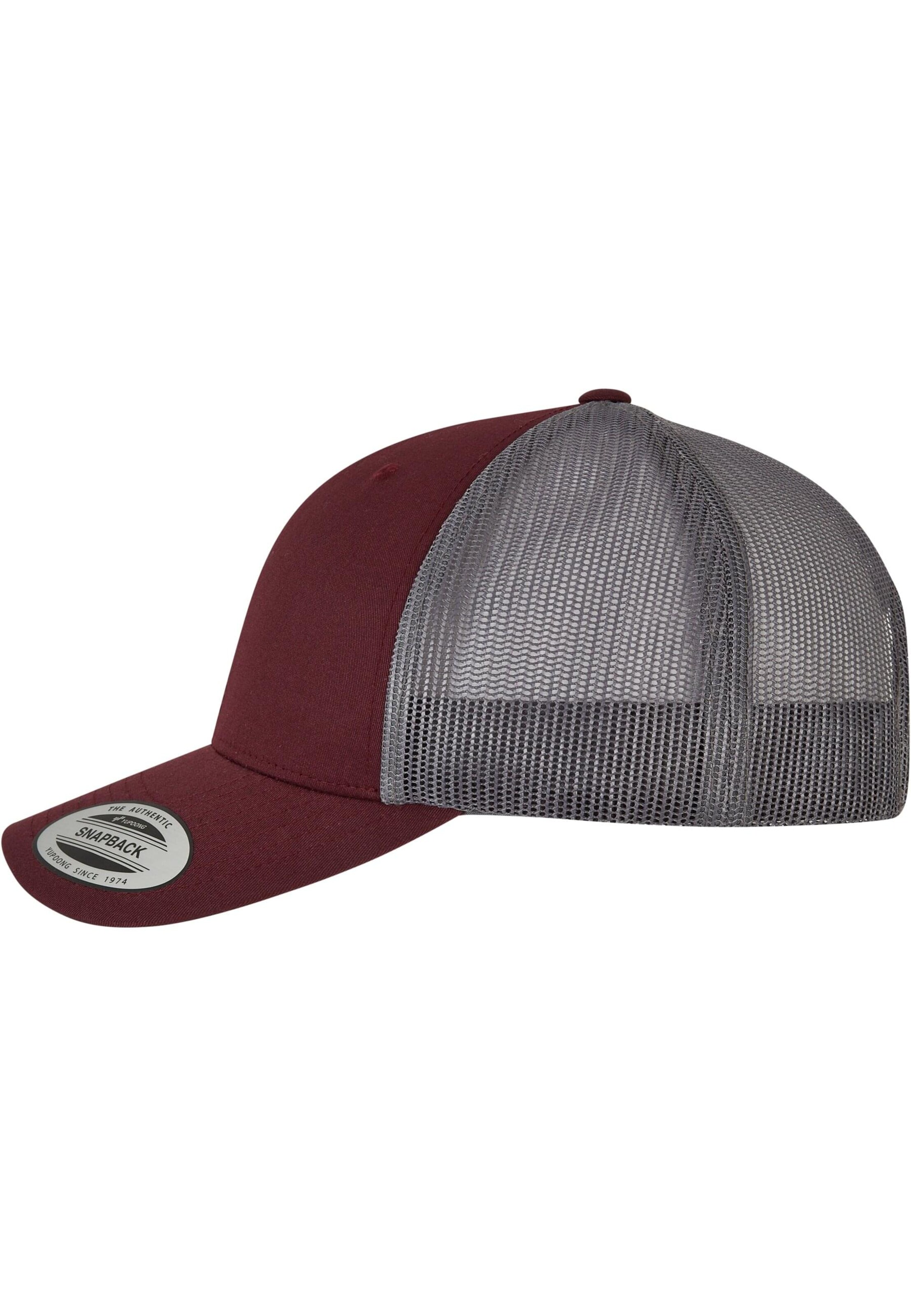 Flexfit Cap in Red