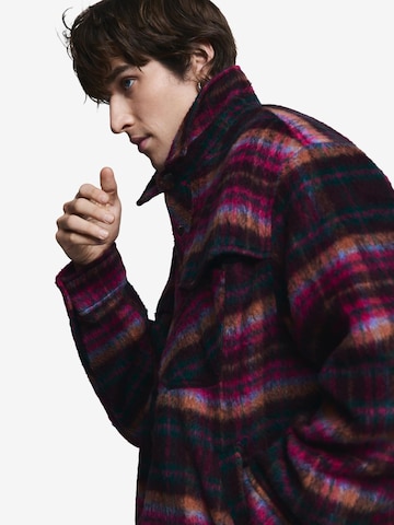 Desigual Přechodná bunda – mix barev