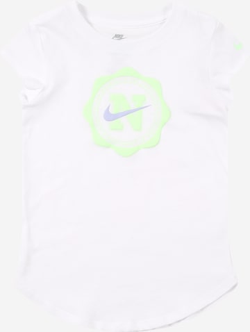 Nike Sportswear Тениска 'PREP IN YOUR STEP' в бяло: отпред