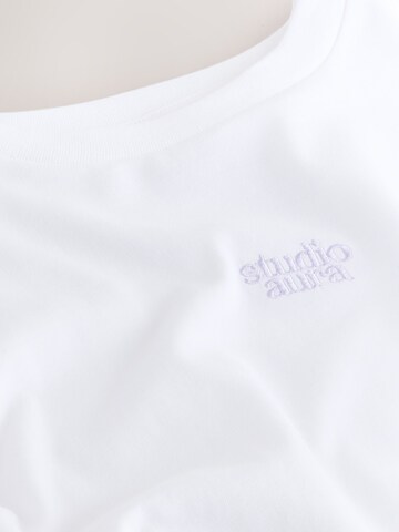 Next Paita värissä valkoinen