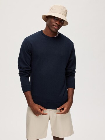 SELECTED HOMME Sweatshirt 'SOON' i blå