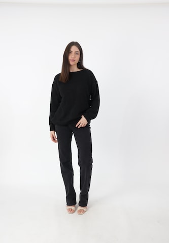 Pullover di Elara in nero: frontale