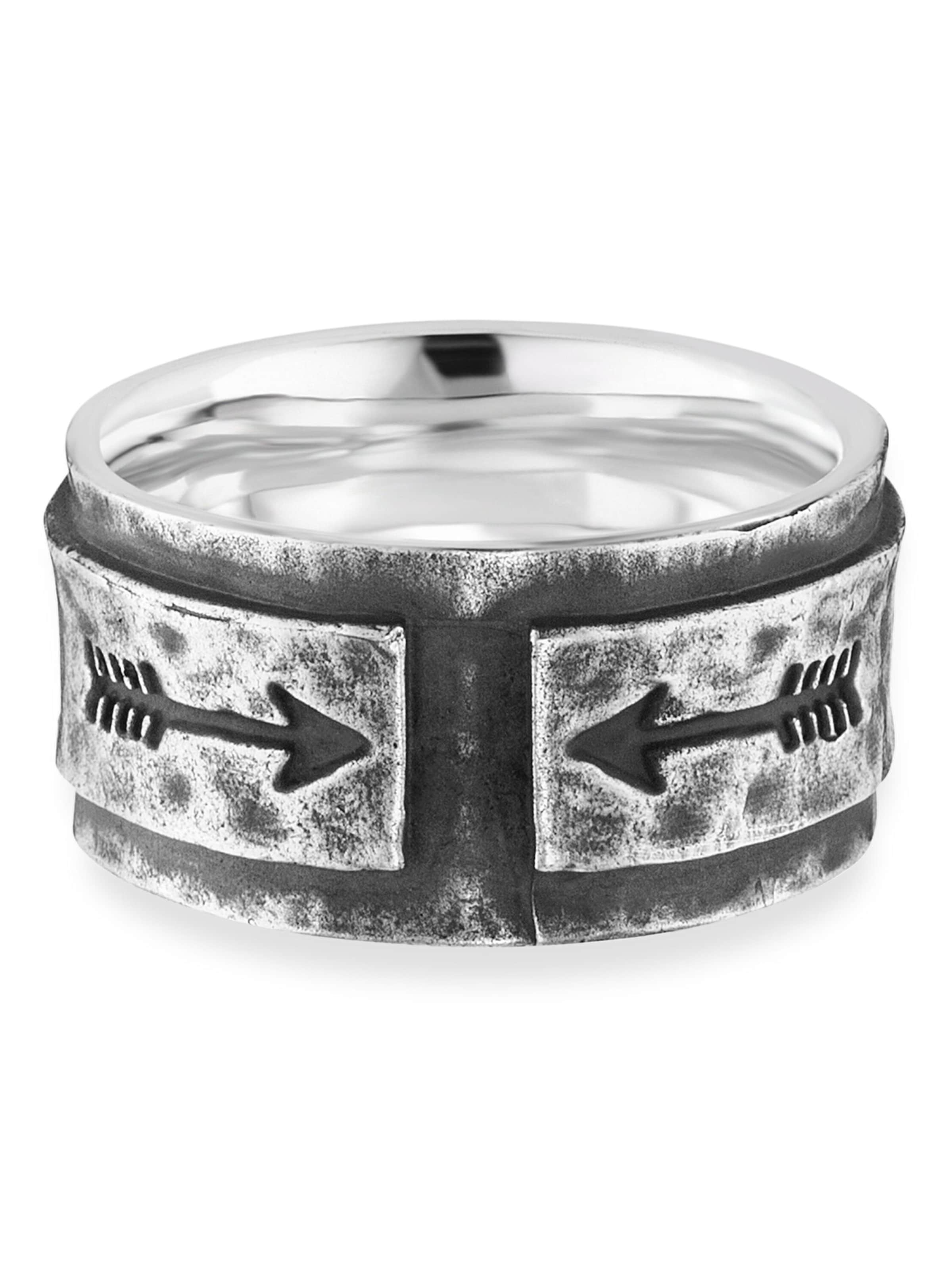 Bague caï en argent : devant