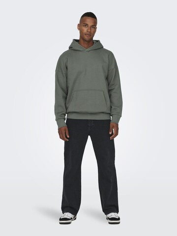 Only & Sons Slim fit Sweatshirt 'Dan' in Green