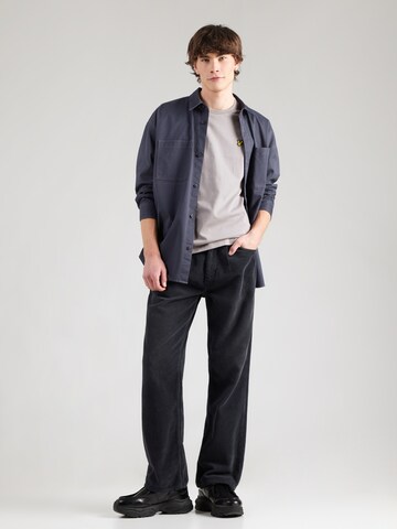 Tricou de la Lyle & Scott pe gri