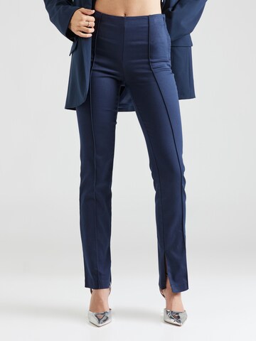 Monki Slimfit Broek in Blauw: voorkant