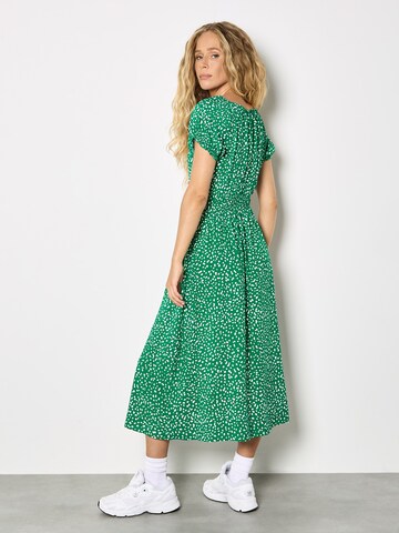 Apricot Dress in Green