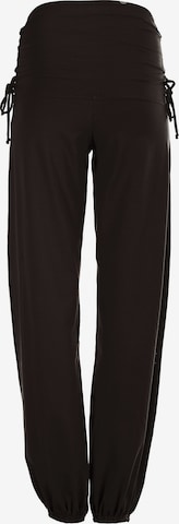 Effilé Pantalon de sport 'WH1' Winshape en noir