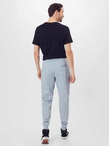 Starter Black Label Tapered Broek 'Essential' in Grijs