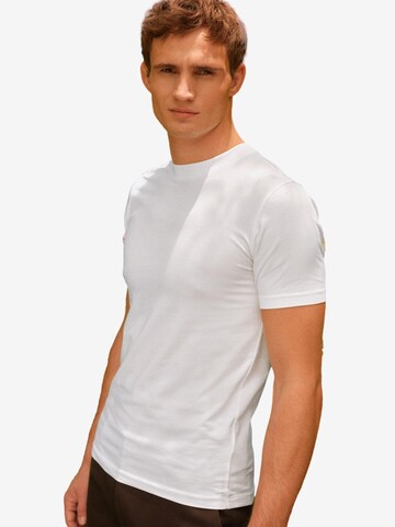 Next - Camisa 'Essential' em branco: frente