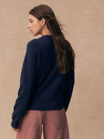 Next Sweter w kolorze niebieski