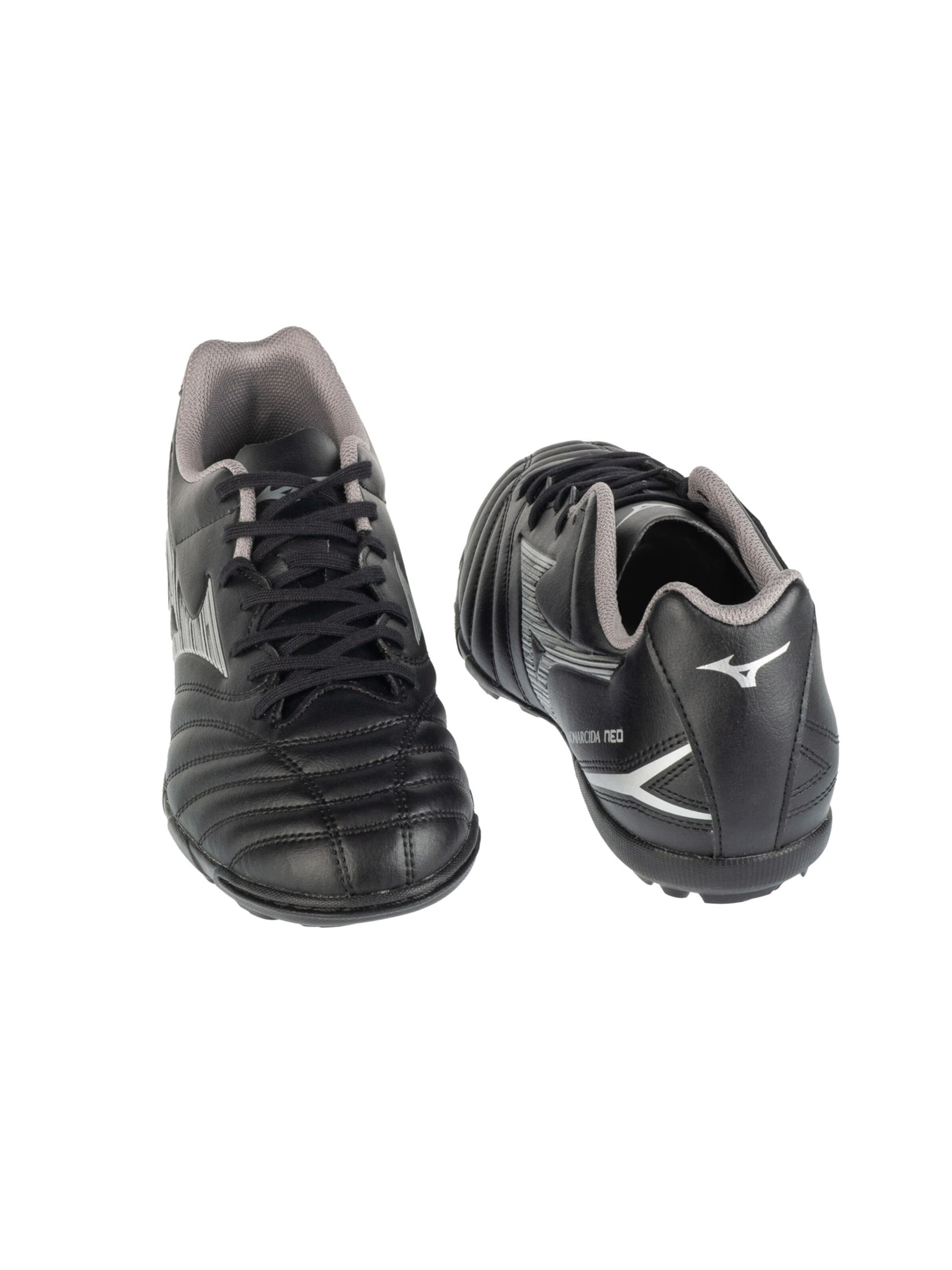 MIZUNO Soccer shoe in Black