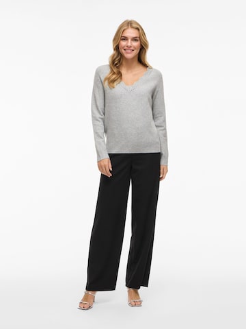 VILA Sweater 'NIKOLINA' in Grey