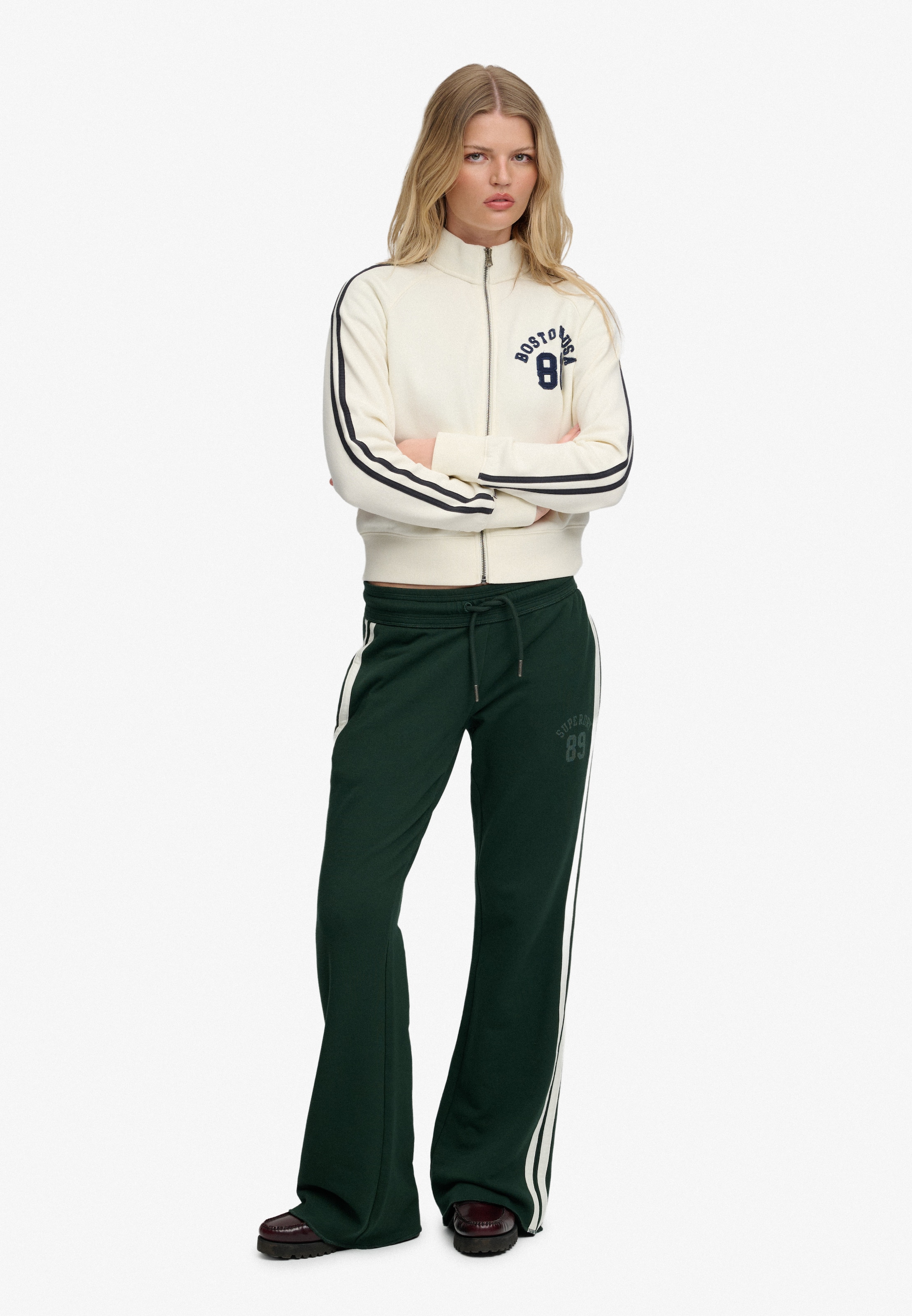 Superdry & Co Flared Broek 'Athletic Essentials' in Groen
