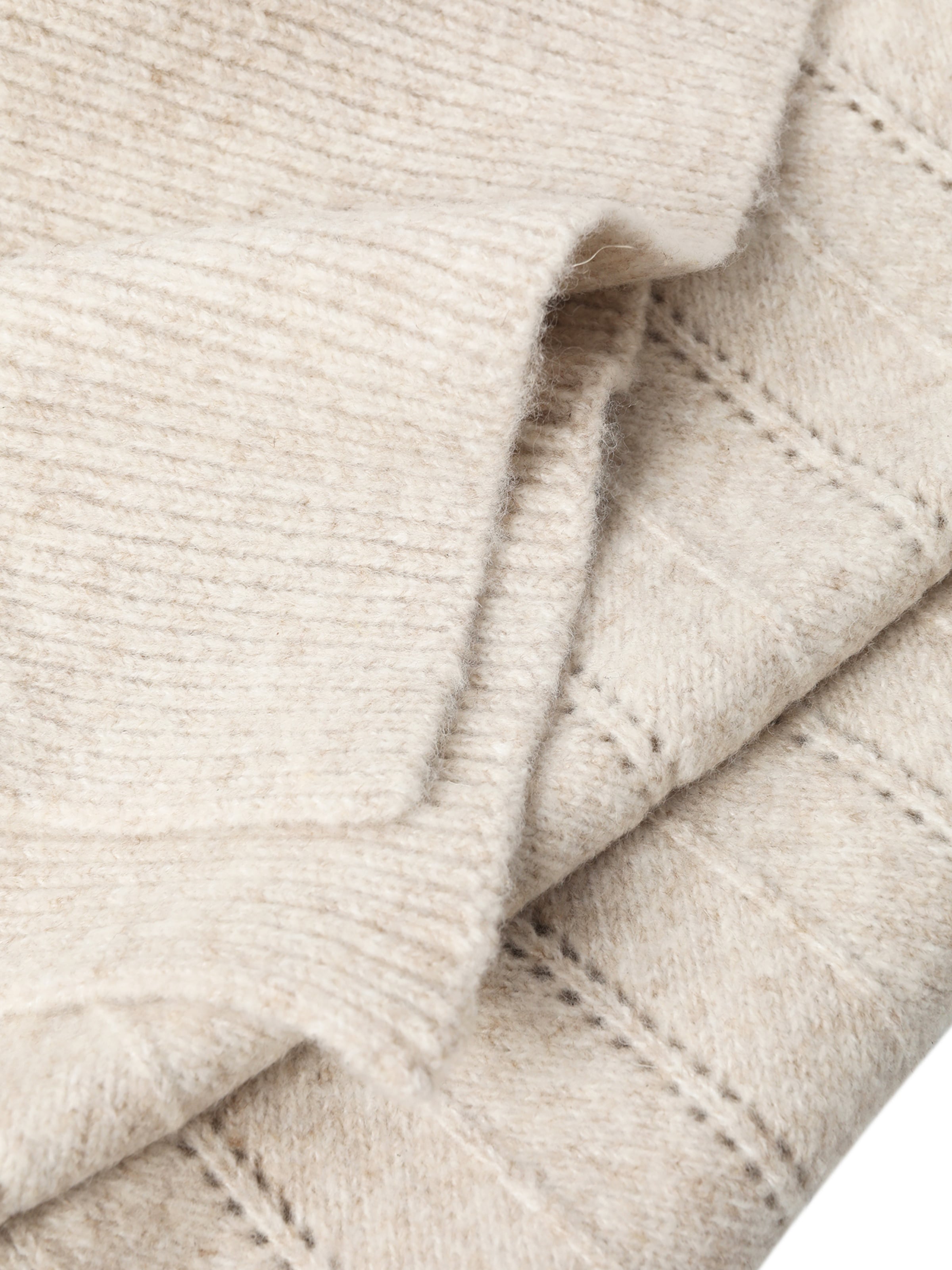 TATUUM Kaulaliina 'Deral' värissä beige