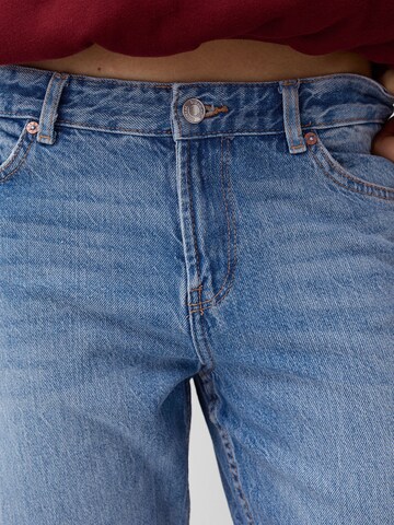 regular Jeans di Bershka in blu