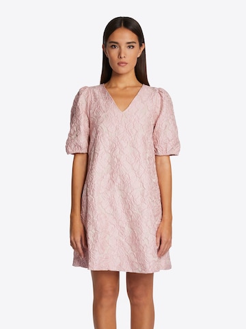 Robe Rich & Royal en rose : devant