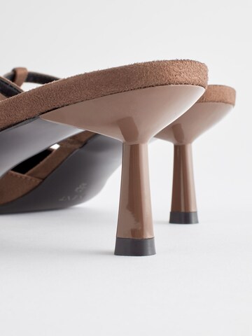 Next Pantolette 'Forever Comfort®' in Braun