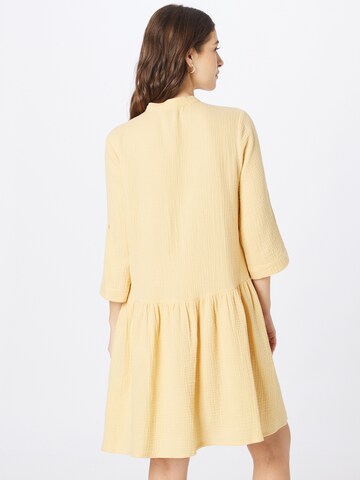 mbym - Vestidos camiseiros 'Albana' em amarelo