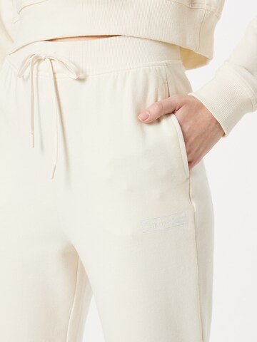 Regular Pantaloni sport de la Calvin Klein Sport pe alb