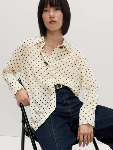 Chemisier Marks & Spencer en beige : devant