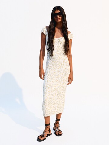 Bershka Summer dress in Yellow