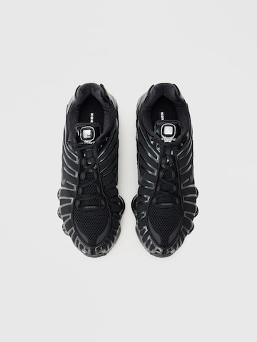 Sneaker low 'Shox TL' de la Nike Sportswear pe negru